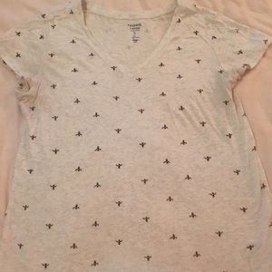 Favorite Gap Bee Tee